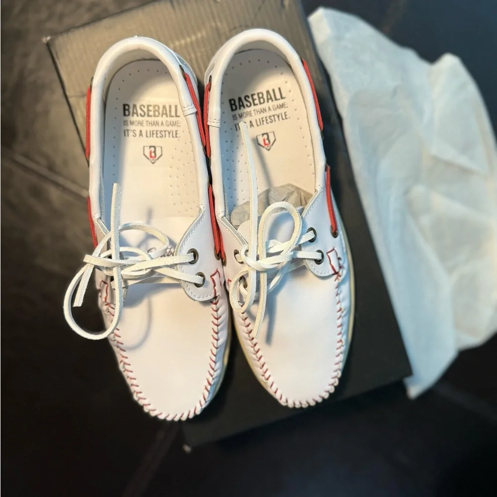 NIB Baseball 101 White and Red Men's Boat Shoes size 6